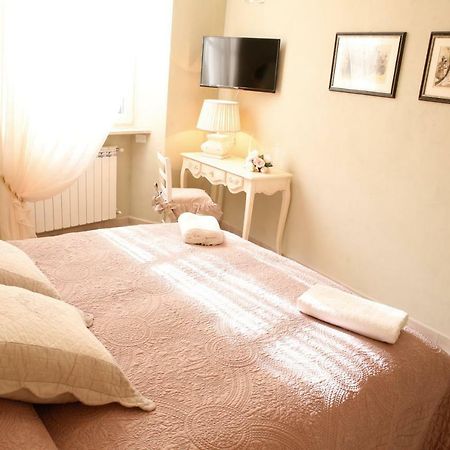 לוקה Luxury Apartment Residence La Fontana מראה חיצוני תמונה
