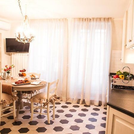 לוקה Luxury Apartment Residence La Fontana מראה חיצוני תמונה